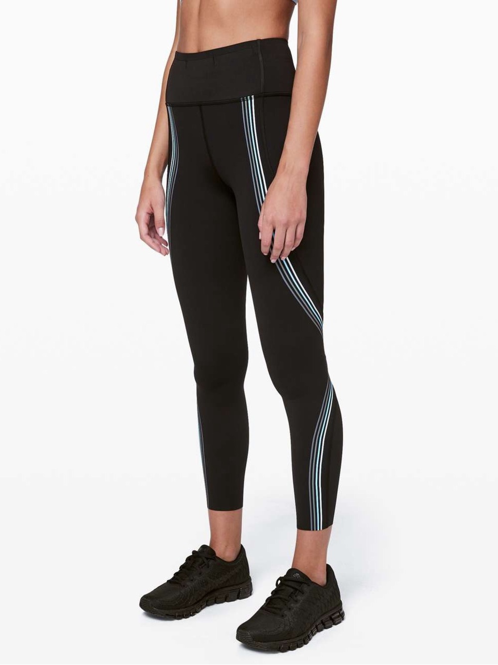 Lululemon Speed Light Tight 25"
Black size 6